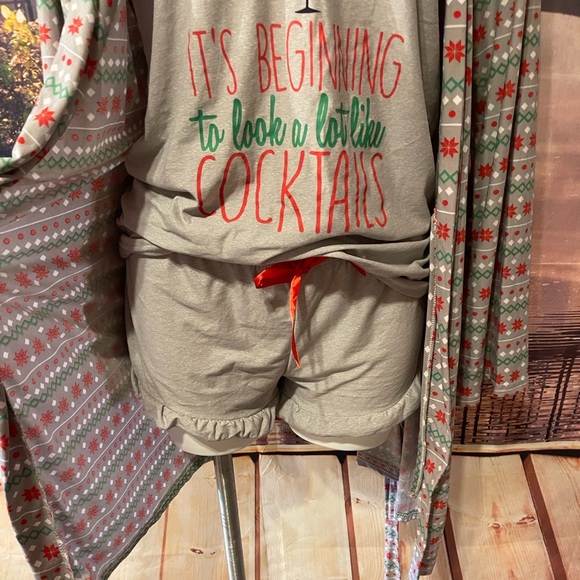 Festive Gray and Red Women's Sleepwear Set - Picture 5 of 12